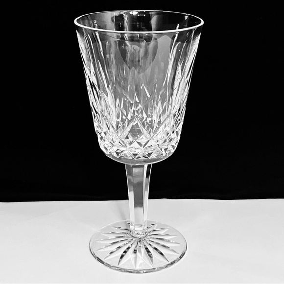 WATERFORD Lismore Water Glass / FINE IRISH CRYSTAL / All Hand Cut / SIGNED - Picture 2 of 11